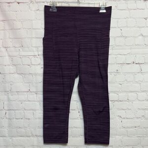 Athleta Salutation Stash Pocket II Capri Leggings